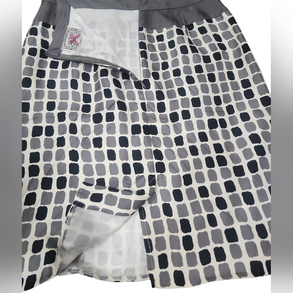 Anthropologie Yoana Baraschi 100% Silk Black and Gray Skirt. 4 - Picture 5 of 10